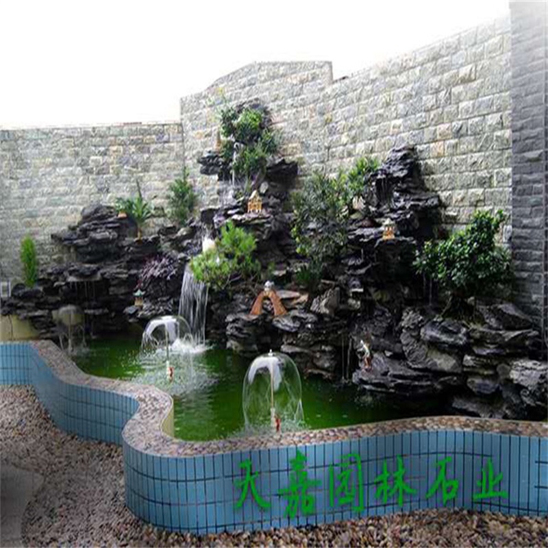 新泰小庭院水景设计